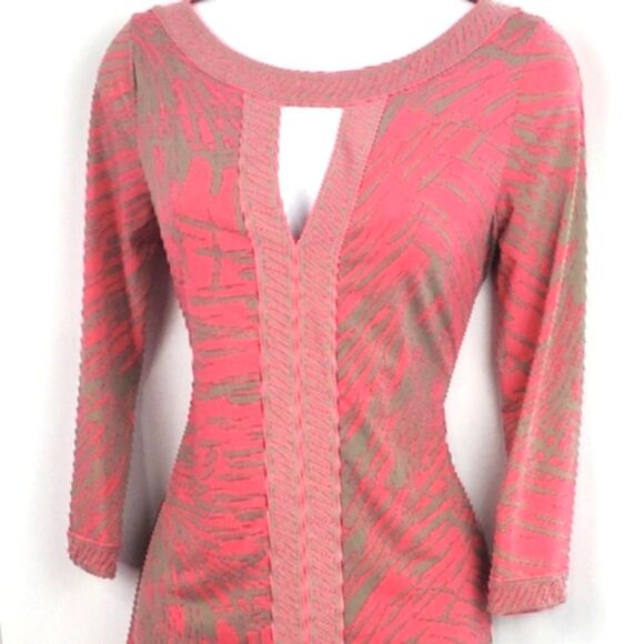 BCBG MAXAZRIA Shift Dress - Picture 1 of 7